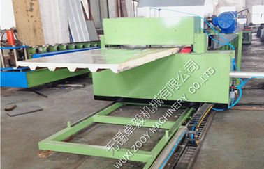Bay cưa cắt hệ thống PU Máy Sandwich Panel Với 1 máy Set Cao Nhấn PU Foaming
