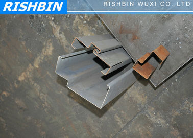 11 Hàng PU Foam Cửa Khung Roll Forming Machine Với bay Saw Theo dõi Cut